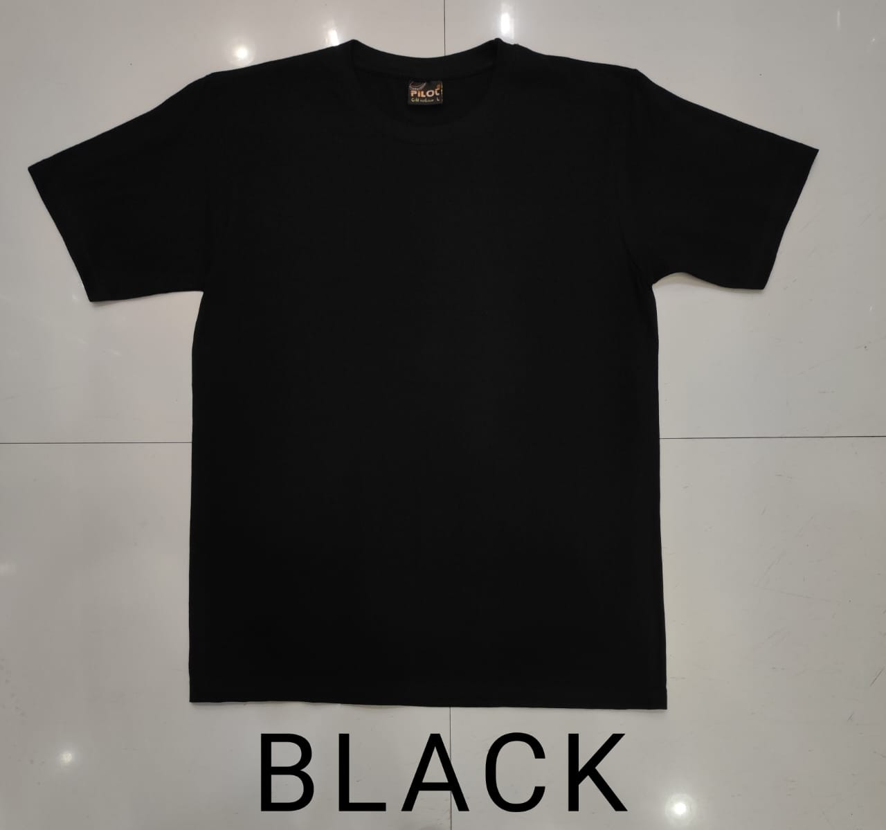 T-shirt noir basique