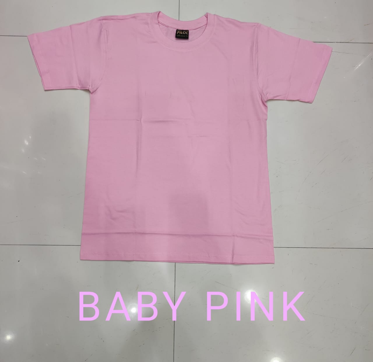 T-shirt rose pâle basique